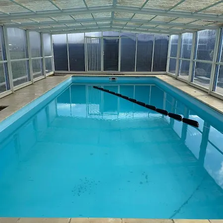 Hébergement de vacances Maison 8 Personnes 4 Doubles - Piscine Anould