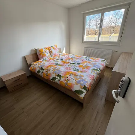 Maison 8 Personnes 4 Doubles - Piscine Hébergement de vacances Anould