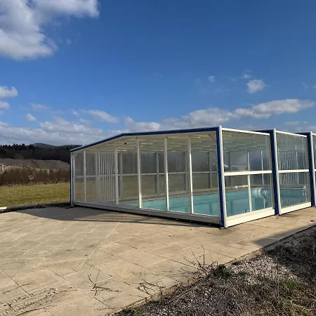 Maison 8 Personnes 4 Doubles - Piscine