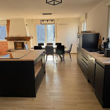 Holiday home Maison 8 Personnes 4 Doubles - Piscine *