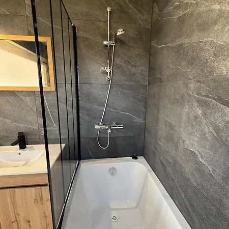 Holiday home Maison 8 Personnes 4 Doubles - Piscine