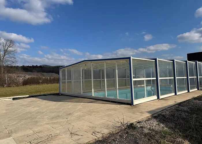 Maison 8 Personnes 4 Doubles - Piscine